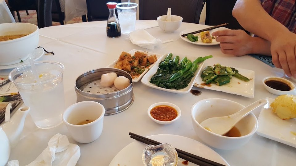 Chinese menu layout with entree and dessert categories.